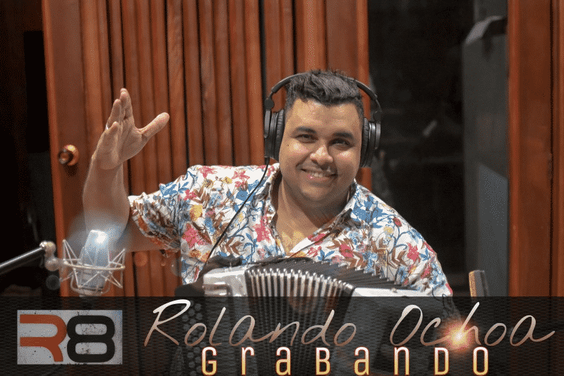 Rolando Ochoa y las mejores voces del Vallenato Grabando