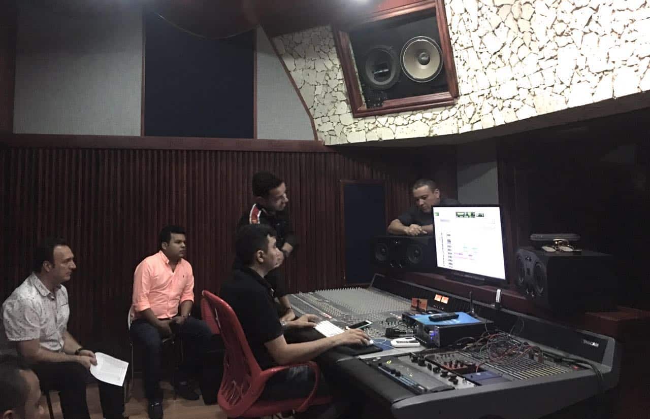 Para el mes de noviembre fue escogida la fecha para el lanzamiento del nuevo CD de El Gran Martín Elías, “Homenaje a los grandes Vol II”.