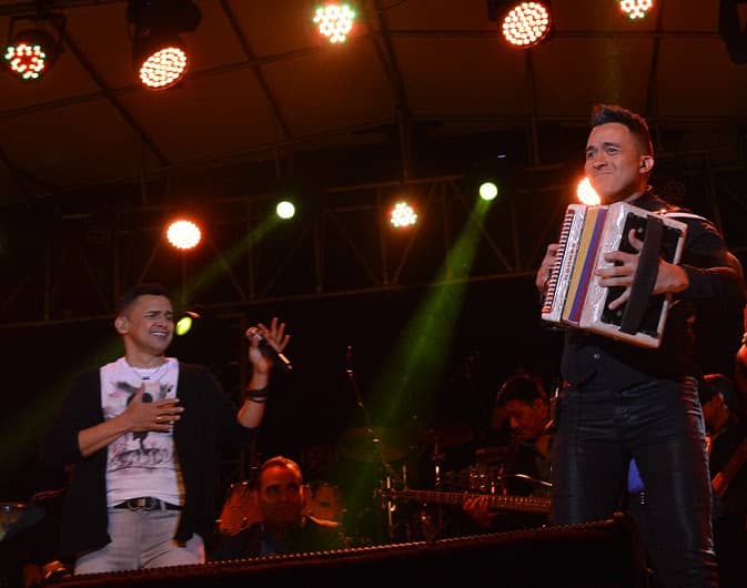 Jorge Celedón, aclamado en sus espectaculares conciertos en Bogotá y Pasto